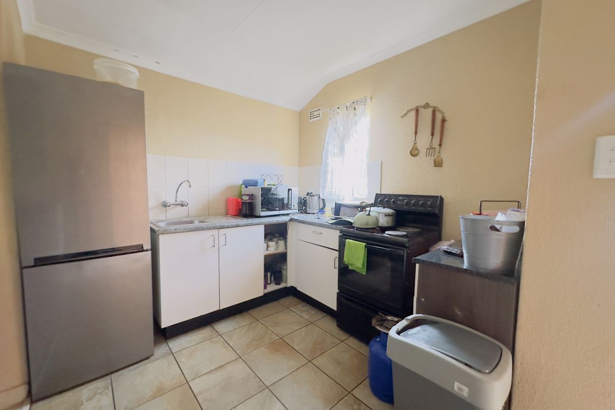 Freehold For Sale In Boksburg - Photo 3