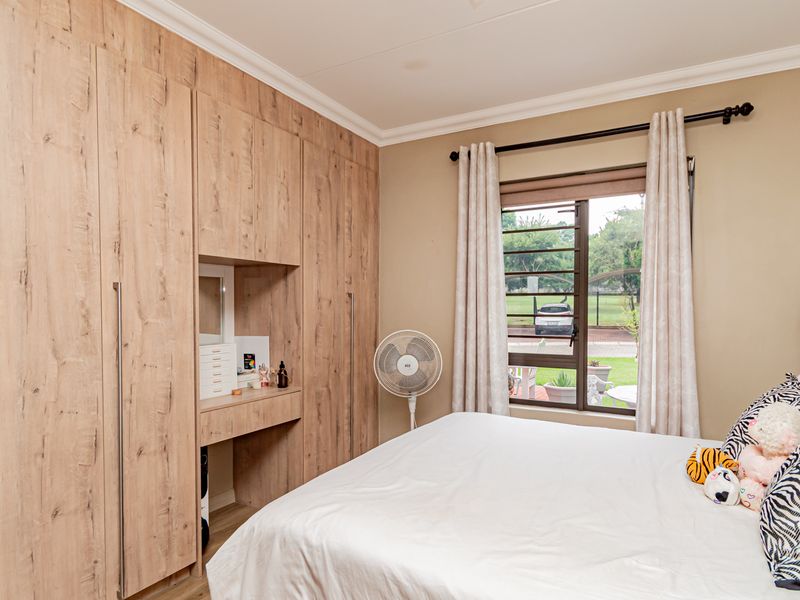 Charming 2-bedroom apartment on the golf course - Photo 4