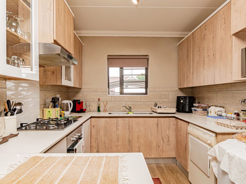 Charming 2-bedroom apartment on the golf course - Photo 6