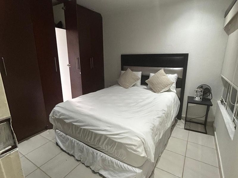 Entertainer’s Dream Home in 24-Hour Guarded Complex – Halfway Gardens, Midrand - Photo 6