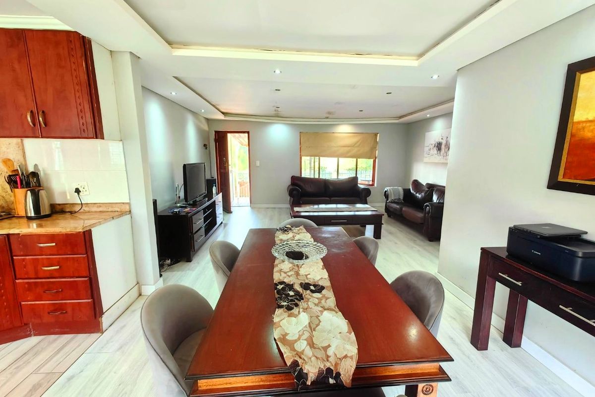 Home Sweet Home - Photo 4