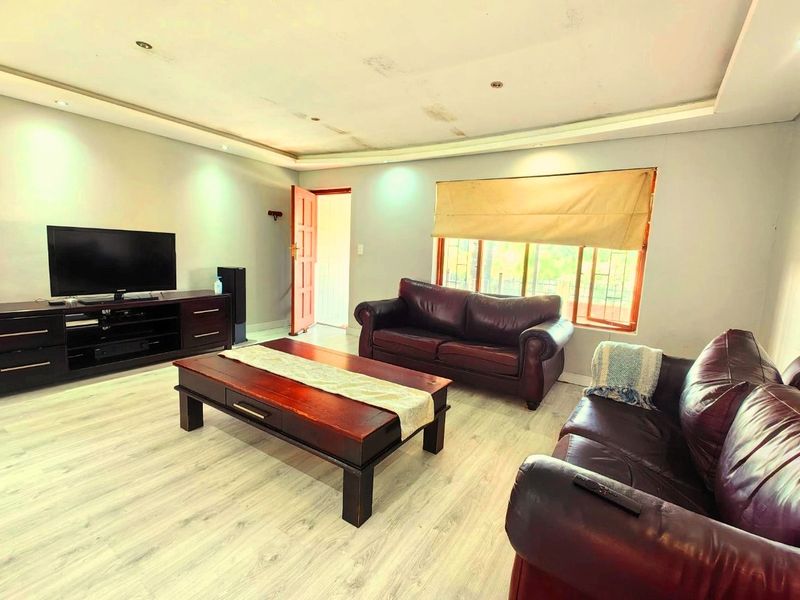 Home Sweet Home - Photo 3