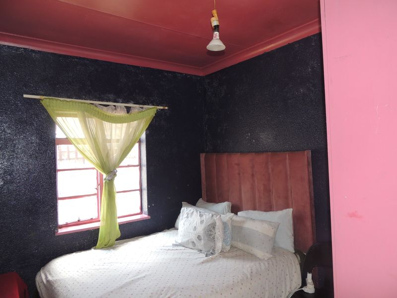 Ideal for First-Time Buyers or Investors! - Photo 6