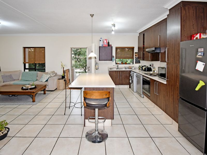 A Rare, Grand-Scale Loft Apartment in the Heart of Lonehill - Photo 6