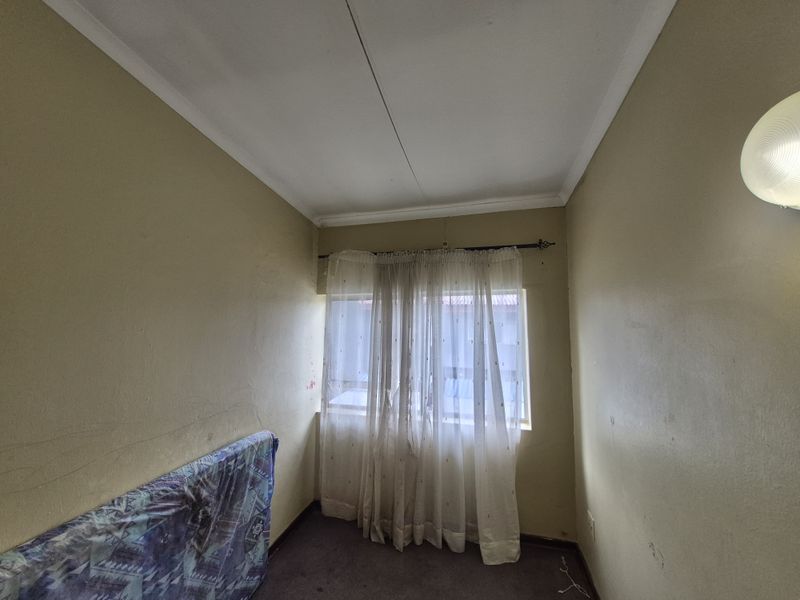 Three Bedrooms Apartment In Evander - Photo 8