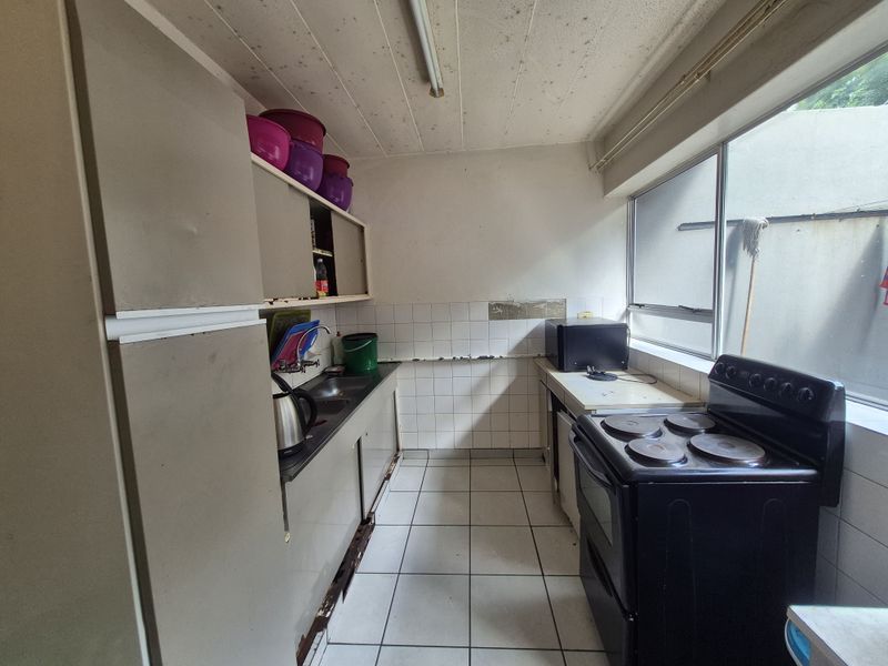 Three Bedrooms Apartment In Evander - Photo 7