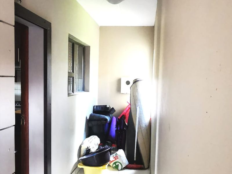 Apartment Rental Monthly In Secunda - Photo 3