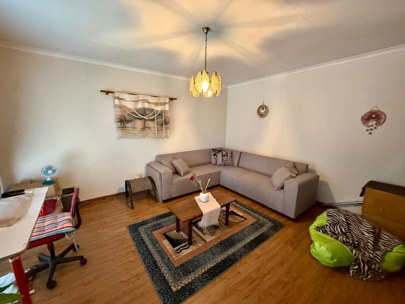 Modern 3-Bedroom Home for Sale in Dorandia - Photo 7