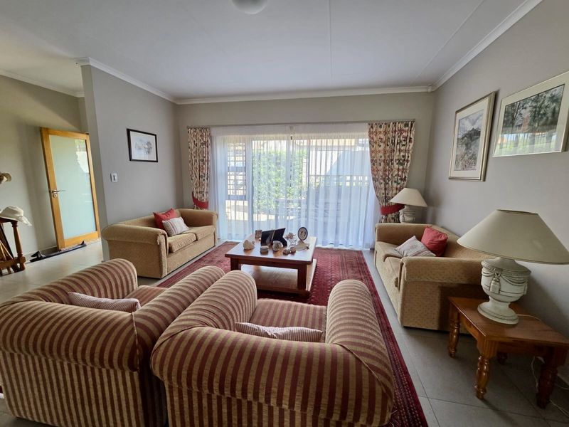 Modern Comfort Meets Natural Serenity – Stylish 3-Bedroom Home in Bateleur Estate, 2 Jasmyn Street - Photo 7