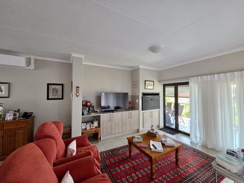 Modern Comfort Meets Natural Serenity – Stylish 3-Bedroom Home in Bateleur Estate, 2 Jasmyn Street - Photo 6