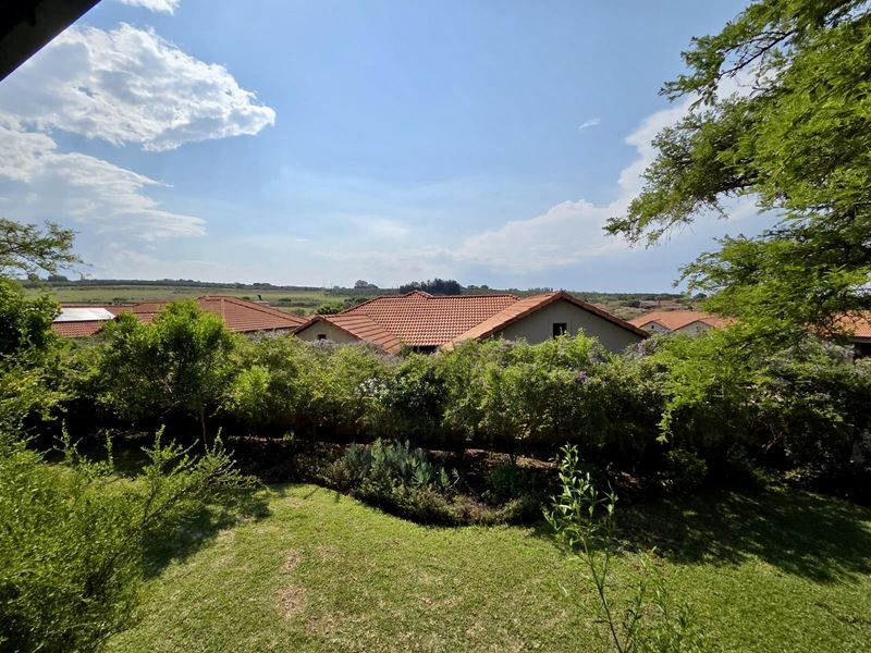 Modern Comfort Meets Natural Serenity – Stylish 3-Bedroom Home in Bateleur Estate, 2 Jasmyn Street - Photo 4