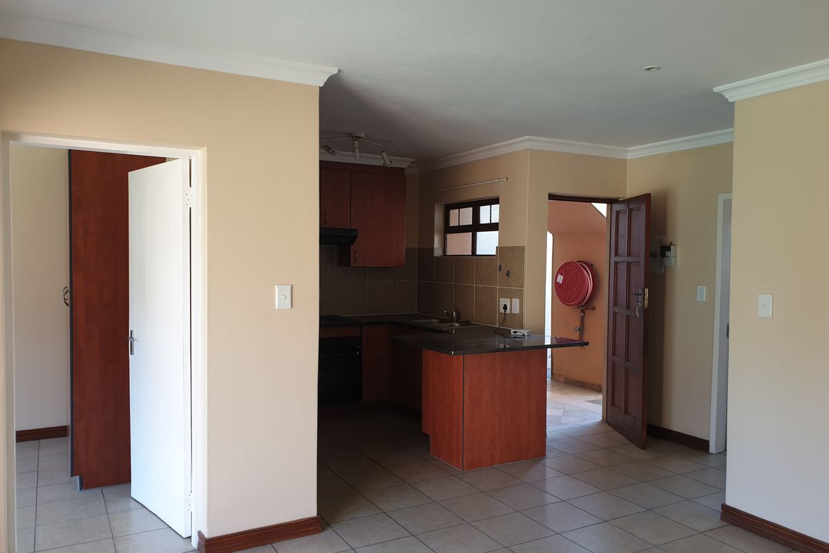 Prime Investment Opportunity – Ground-Floor Unit with Tenant Appeal - Photo 4