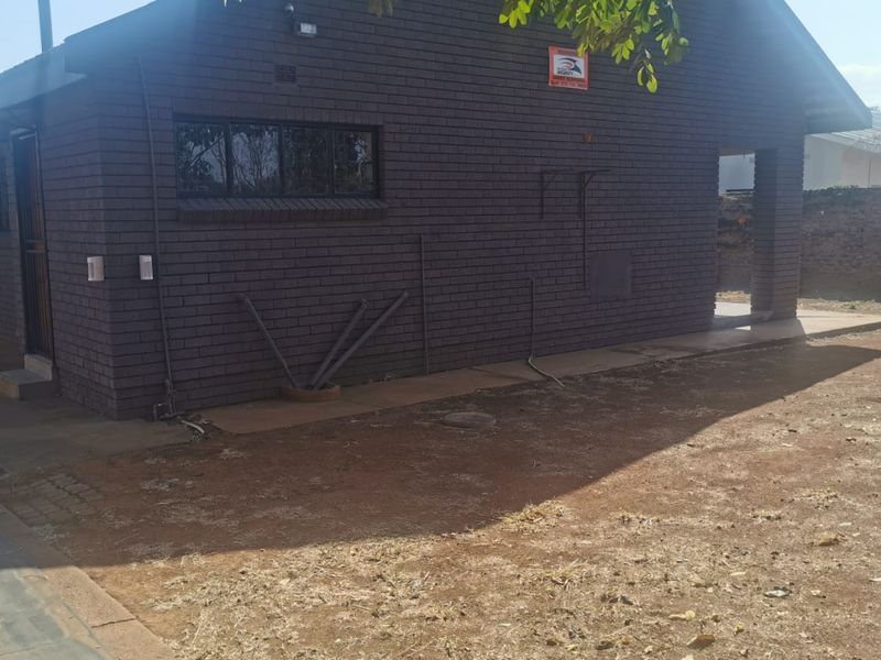 Investment opportunity in the new centre of town! - Photo 2