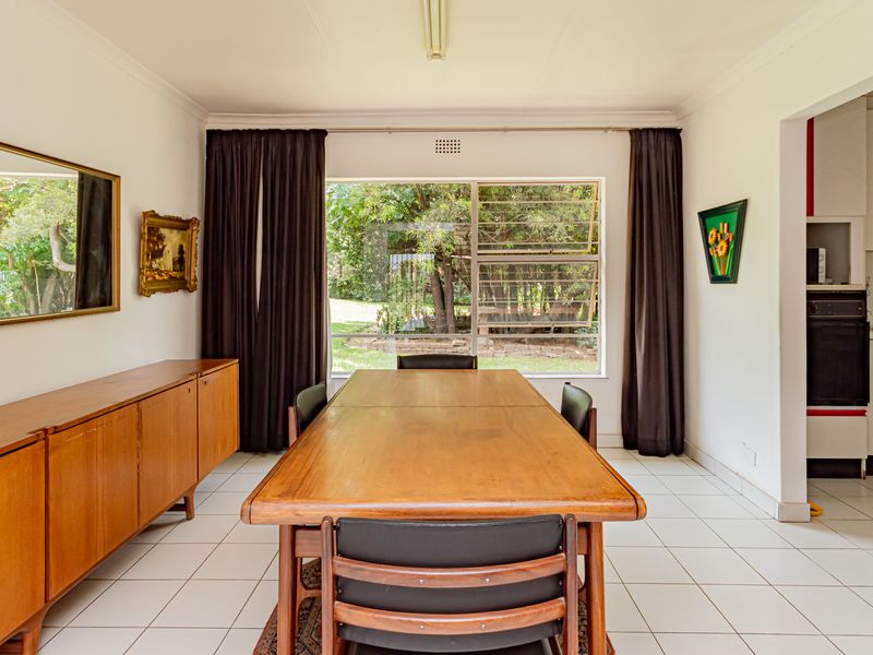 Secure & Versatile Smallholding – Solid Facebrick Home + Cottage + 6-Car Garaging - Photo 9