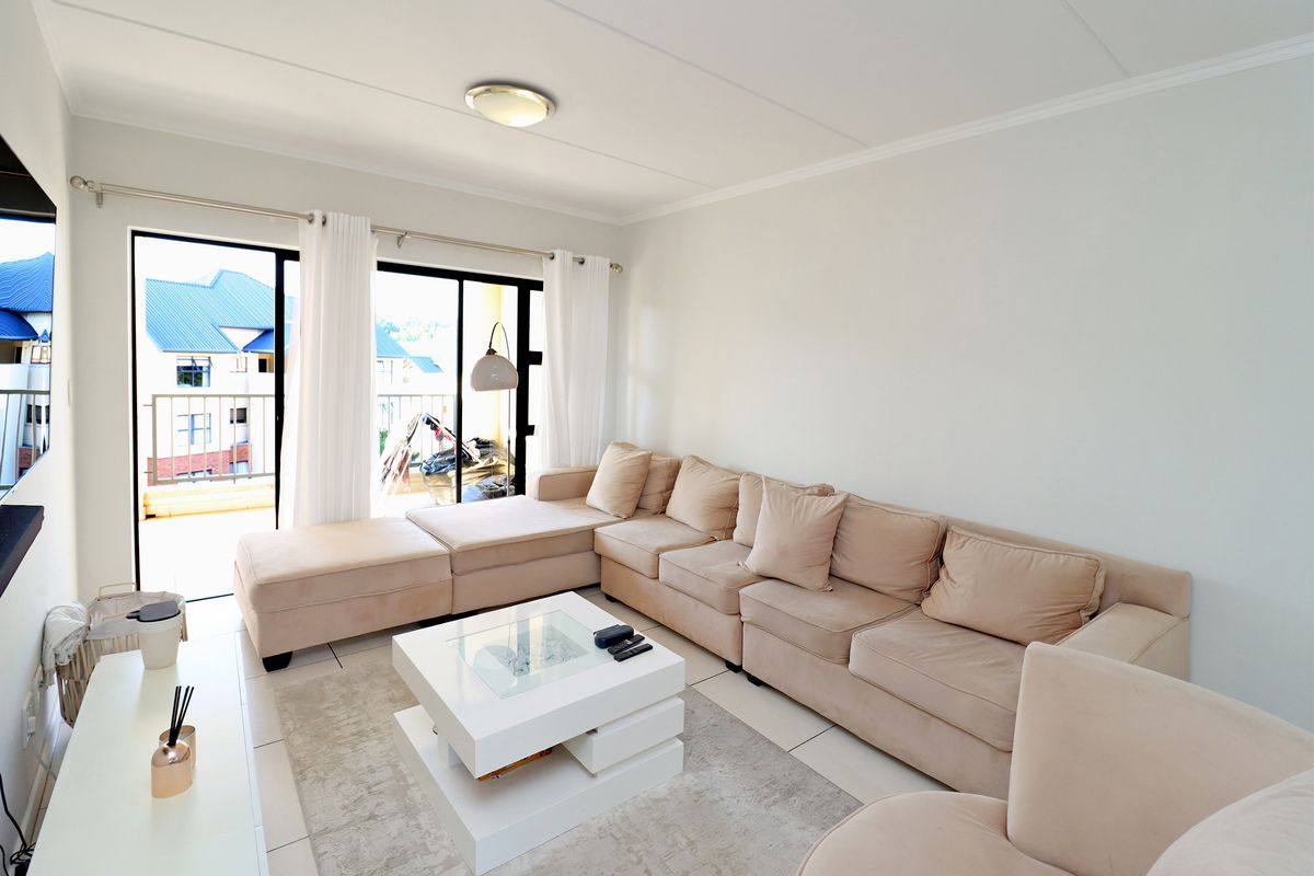 2 Bedroom 2 Bathroom 2nd Floor Apartment for Sale | Kyalami Hills Lifestyle Complex, Kyalami Hills - Photo 2