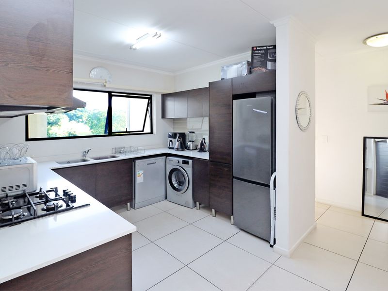 2 Bedroom 2 Bathroom 2nd Floor Apartment for Sale | Kyalami Hills Lifestyle Complex, Kyalami Hills - Photo 6