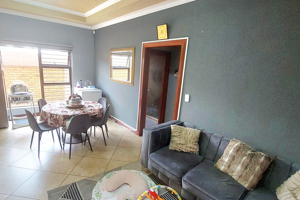 Beautiful, Modern and Move in Ready! - Photo 3