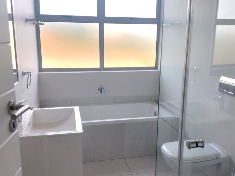 Unbelievable Opportunity for Stylish Estate Living - Photo 8