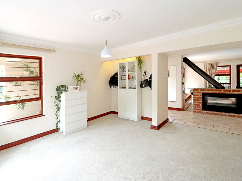 Full Title Home for Sale in Lonehill – Exclusive Living in The La Gratitude Circle - Photo 10