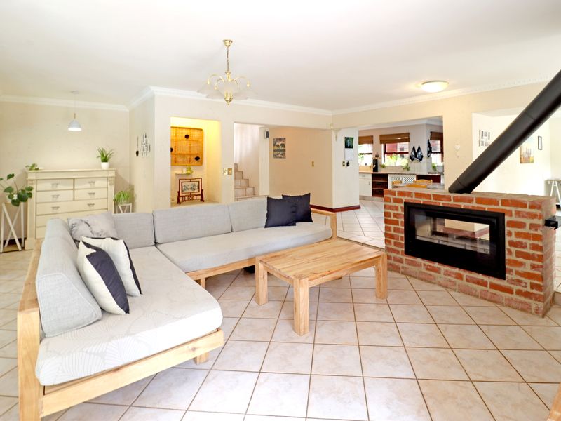 Full Title Home for Sale in Lonehill – Exclusive Living in The La Gratitude Circle - Photo 7