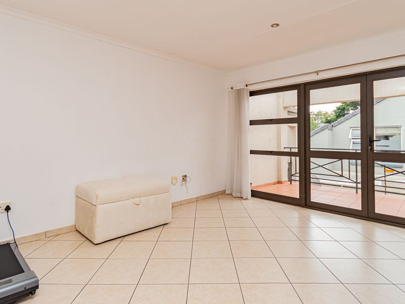 A great 2  Bedroom apartment for sale in Ferndale - Photo 6