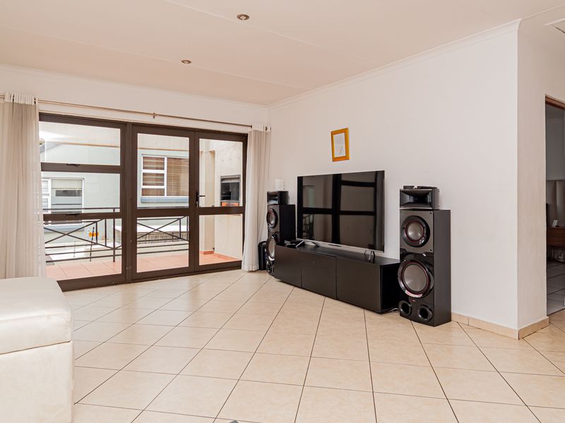 A great 2  Bedroom apartment for sale in Ferndale - Photo 5