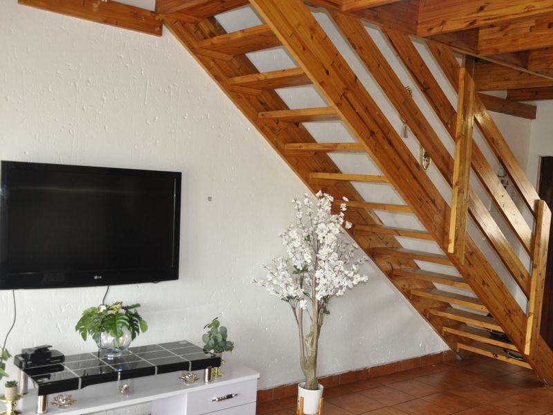 Loft Living with Views – Erand Gardens Gem for Investors & First-Time Buyers - Photo 3