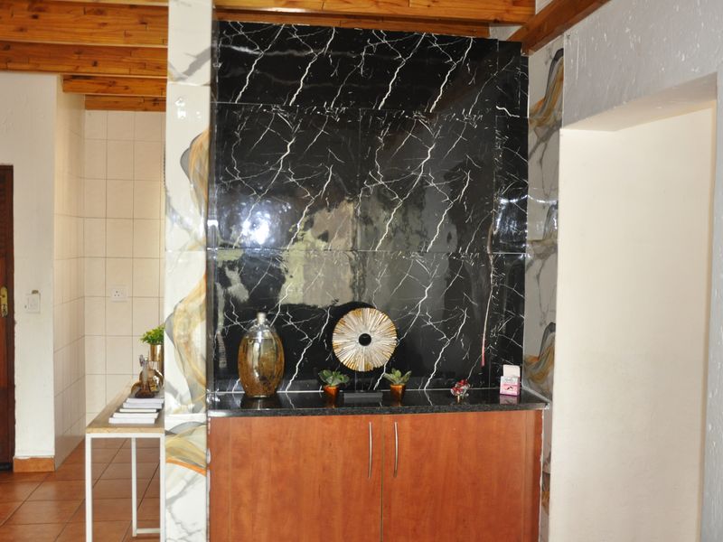 Loft Living with Views – Erand Gardens Gem for Investors & First-Time Buyers - Photo 7