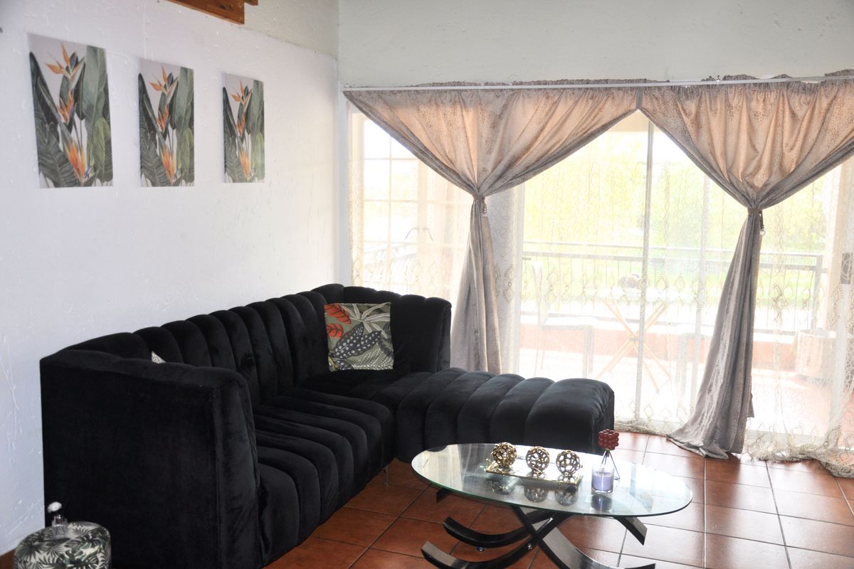 Loft Living with Views – Erand Gardens Gem for Investors & First-Time Buyers - Photo 5