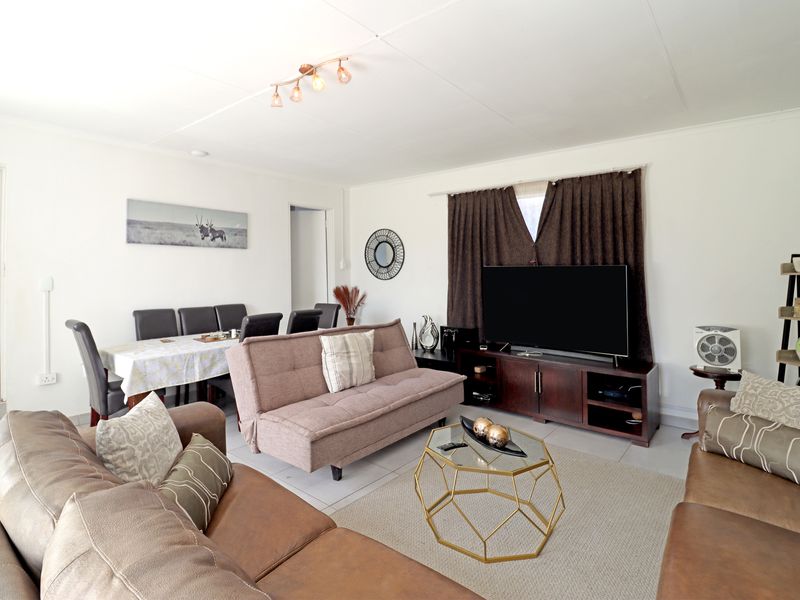 Investment Opportunity in the Heart of Kyalami – Strong Rental Income - Photo 1