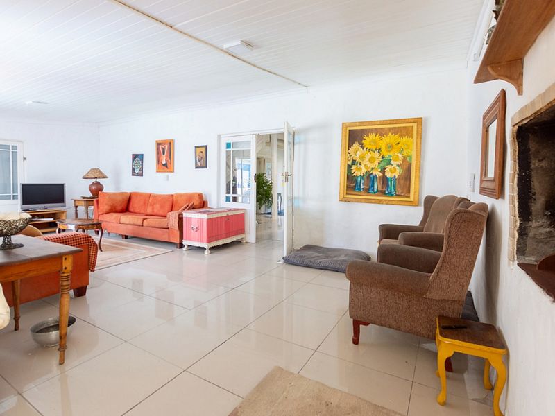 Beautiful West Coast Living in Port Owen - Photo 4