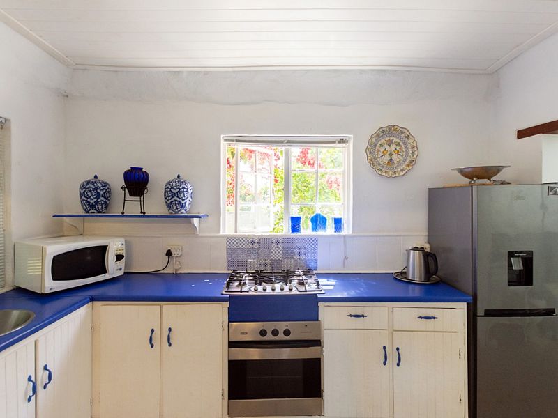 Beautiful West Coast Living in Port Owen - Photo 9