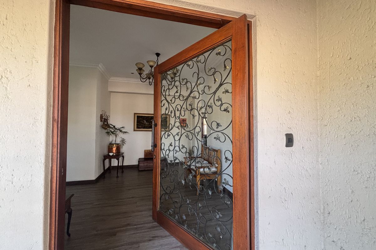 Quiet Living - Photo 3