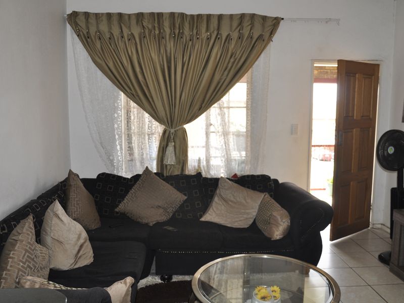 Modern 2-Bedroom Apartment – Erand Gardens, Midrand (74m2) - Photo 8