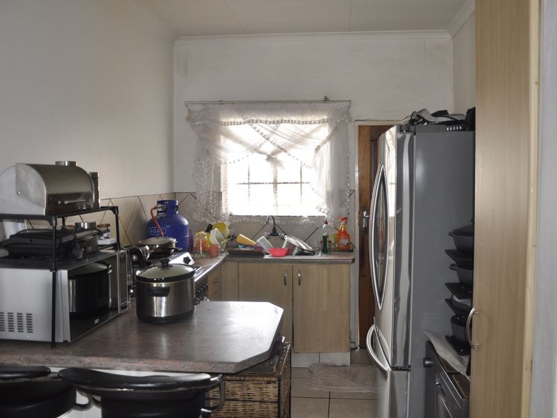 Modern 2-Bedroom Apartment – Erand Gardens, Midrand (74m2) - Photo 3
