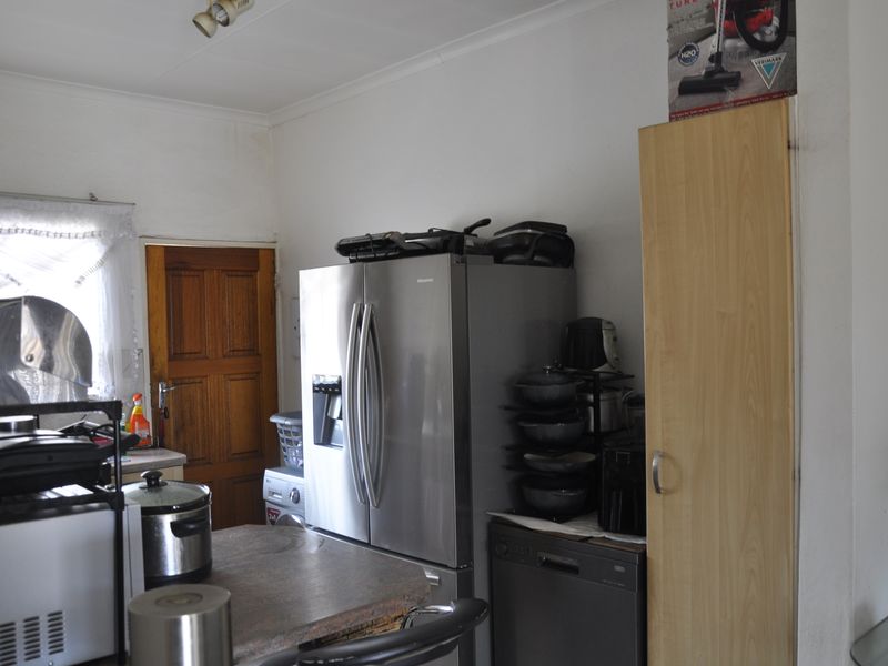 Modern 2-Bedroom Apartment – Erand Gardens, Midrand (74m2) - Photo 4