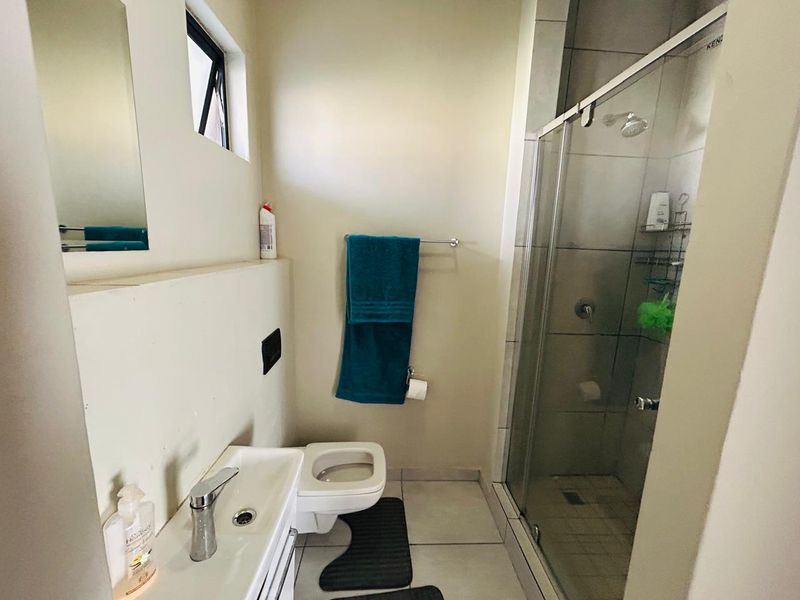 Modern Urban Living in the Heart of Grand Central – Ideal Investment Opportunity! - Photo 10
