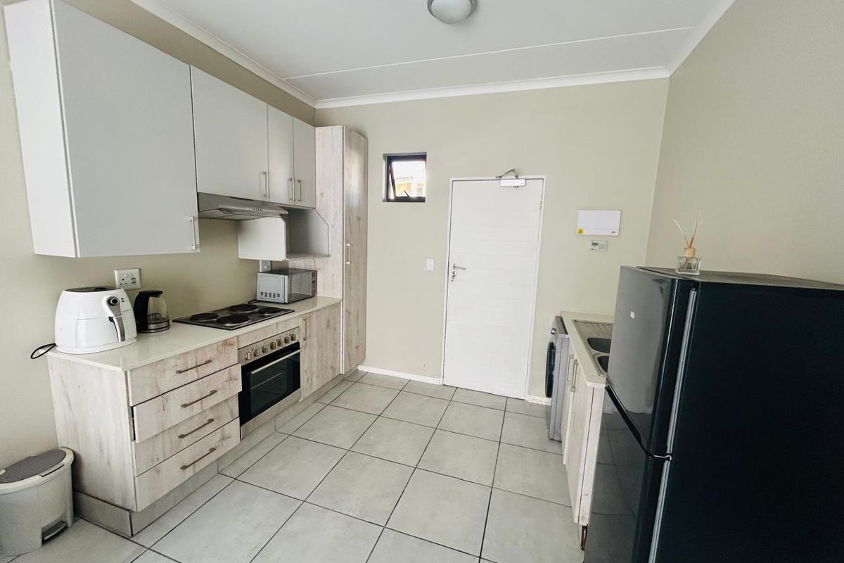 Modern Urban Living in the Heart of Grand Central – Ideal Investment Opportunity! - Photo 3
