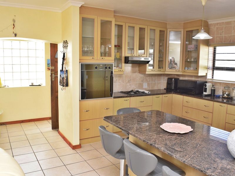 Face Brick Home with Sea Views - Photo 8