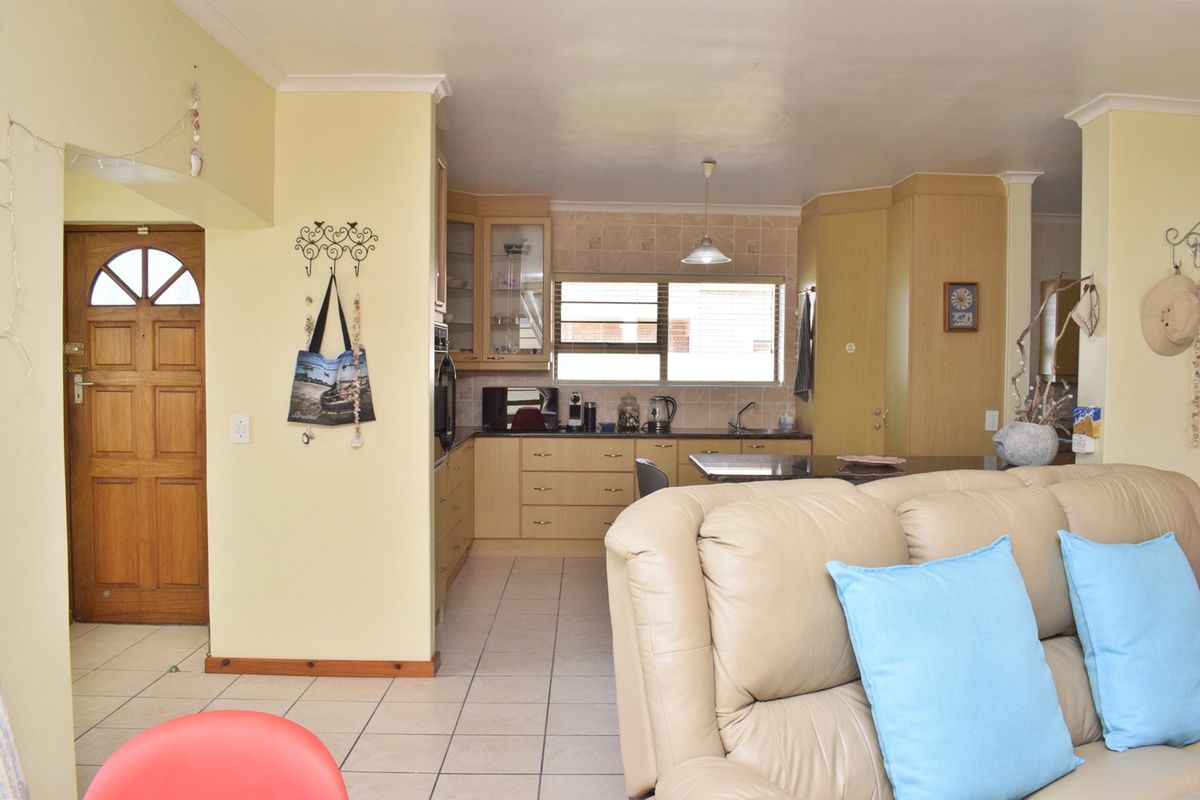 Face Brick Home with Sea Views - Photo 5