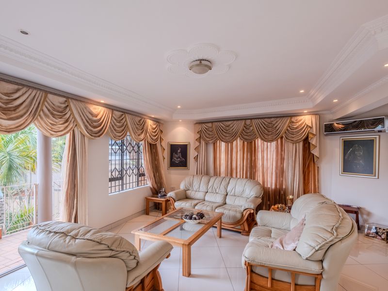 Ideal Home for the Extended family - Photo 4