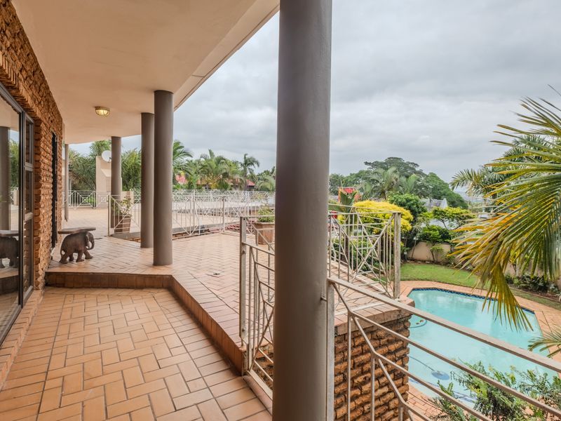 Ideal Home for the Extended family - Photo 2