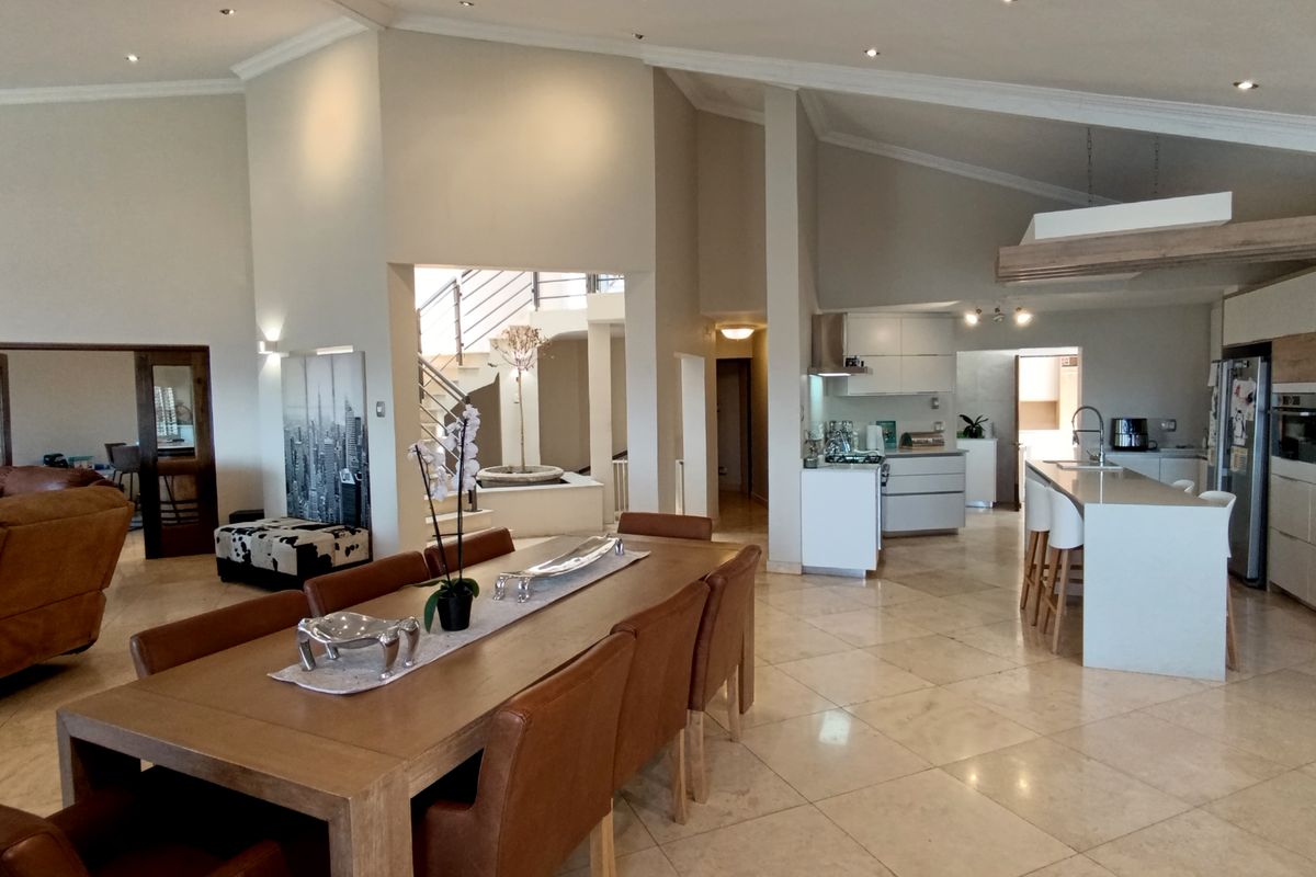 Stylish Multi Level Home with Breathtaking Views of the Moot - Photo 3