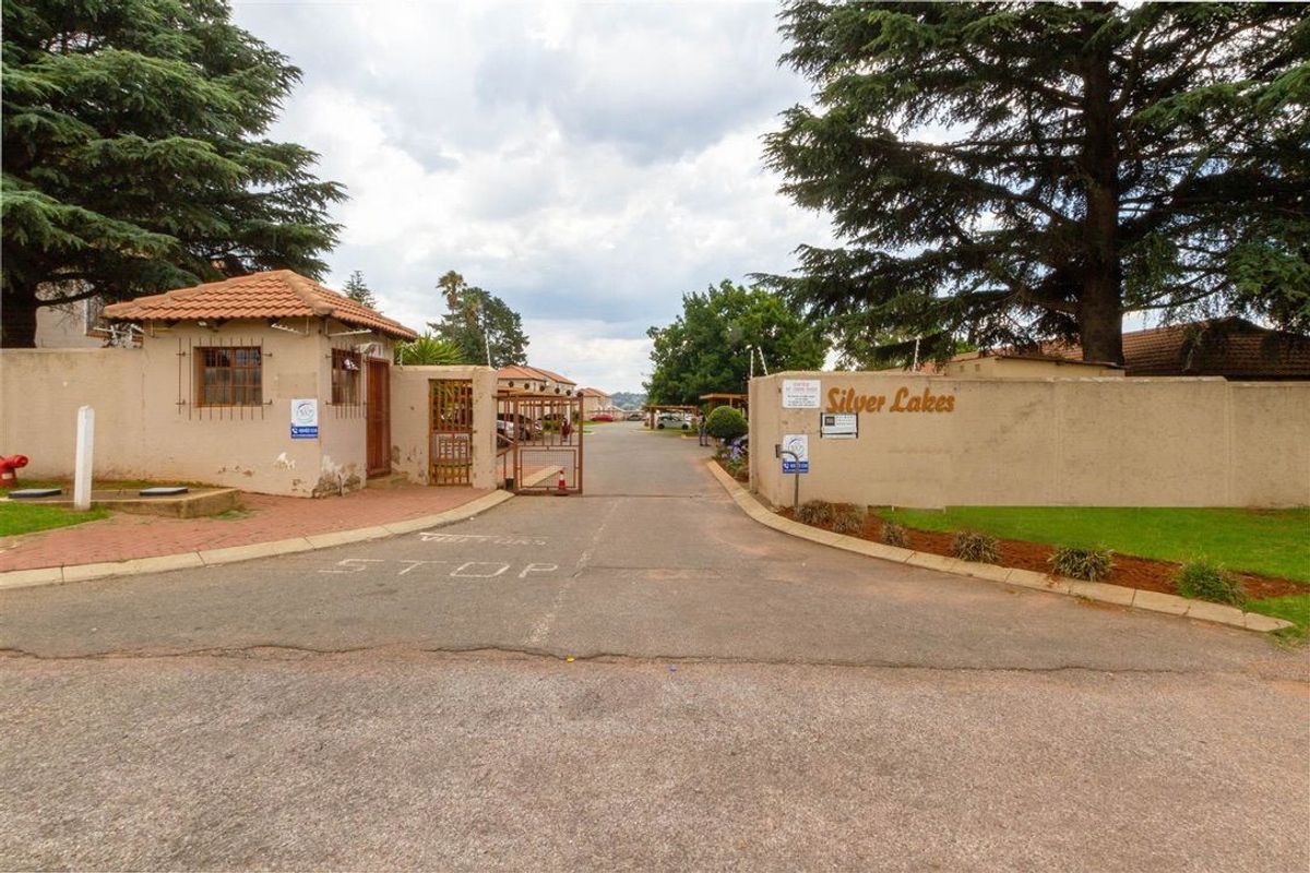 Bargain Rental in Silver Lakes – Spacious 54sqm Ground Floor Apartment - Photo 2