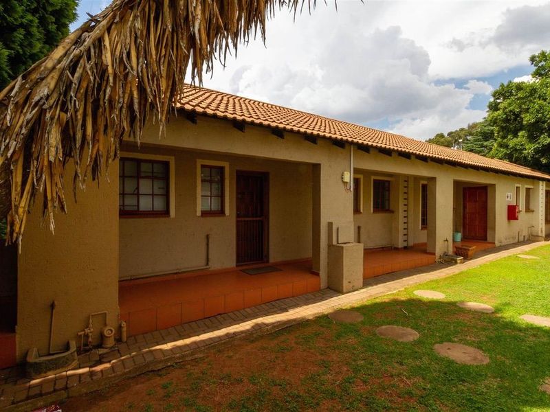 Bargain Rental in Silver Lakes – Spacious 54sqm Ground Floor Apartment - Photo 4