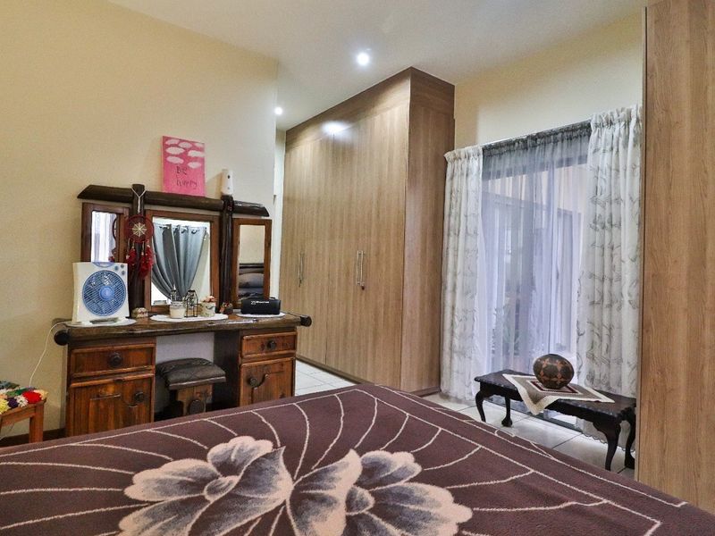 Retirement Unit For Sale In Nelspruit - Photo 9