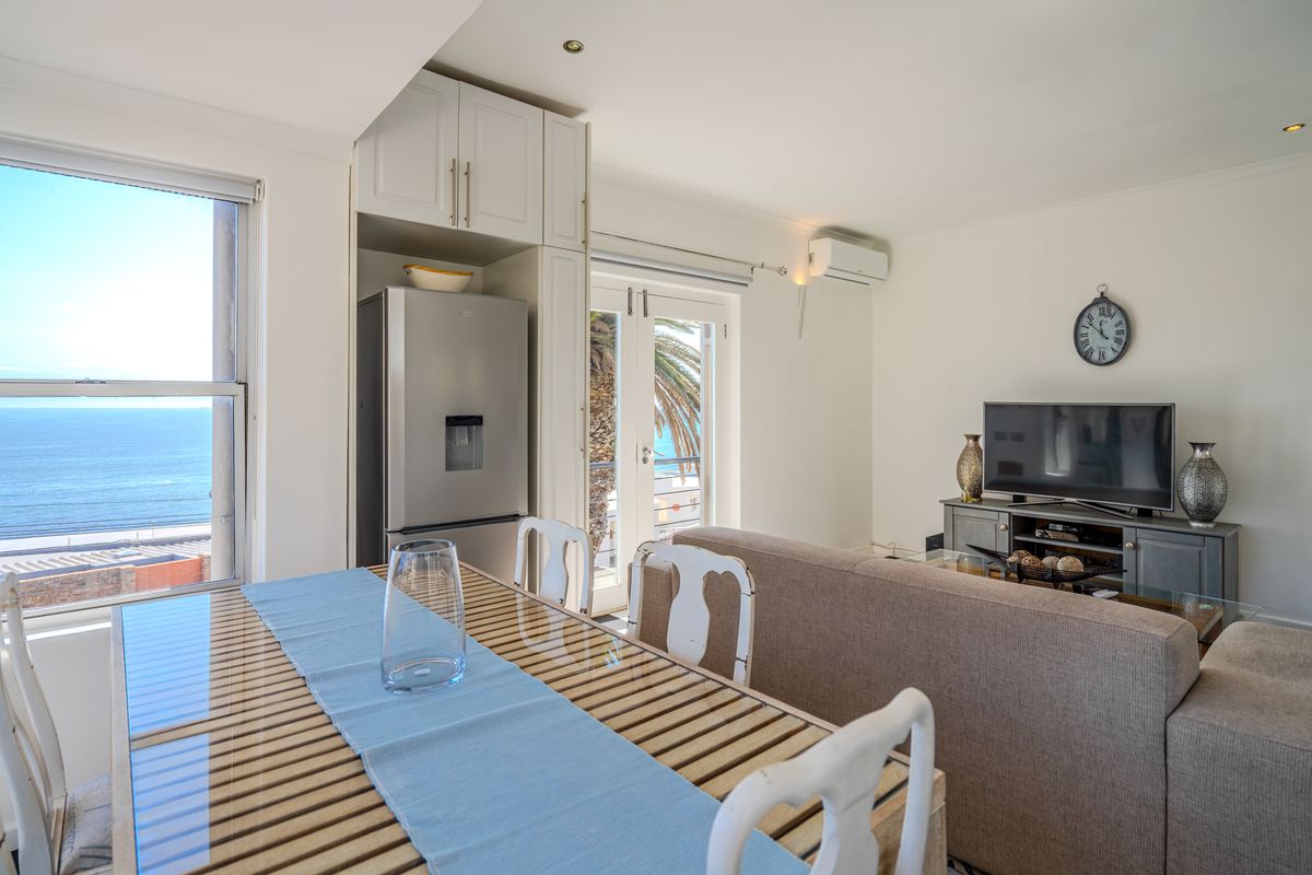 Camps Bay  Delightful Two Bedroom Cottage - Photo 2