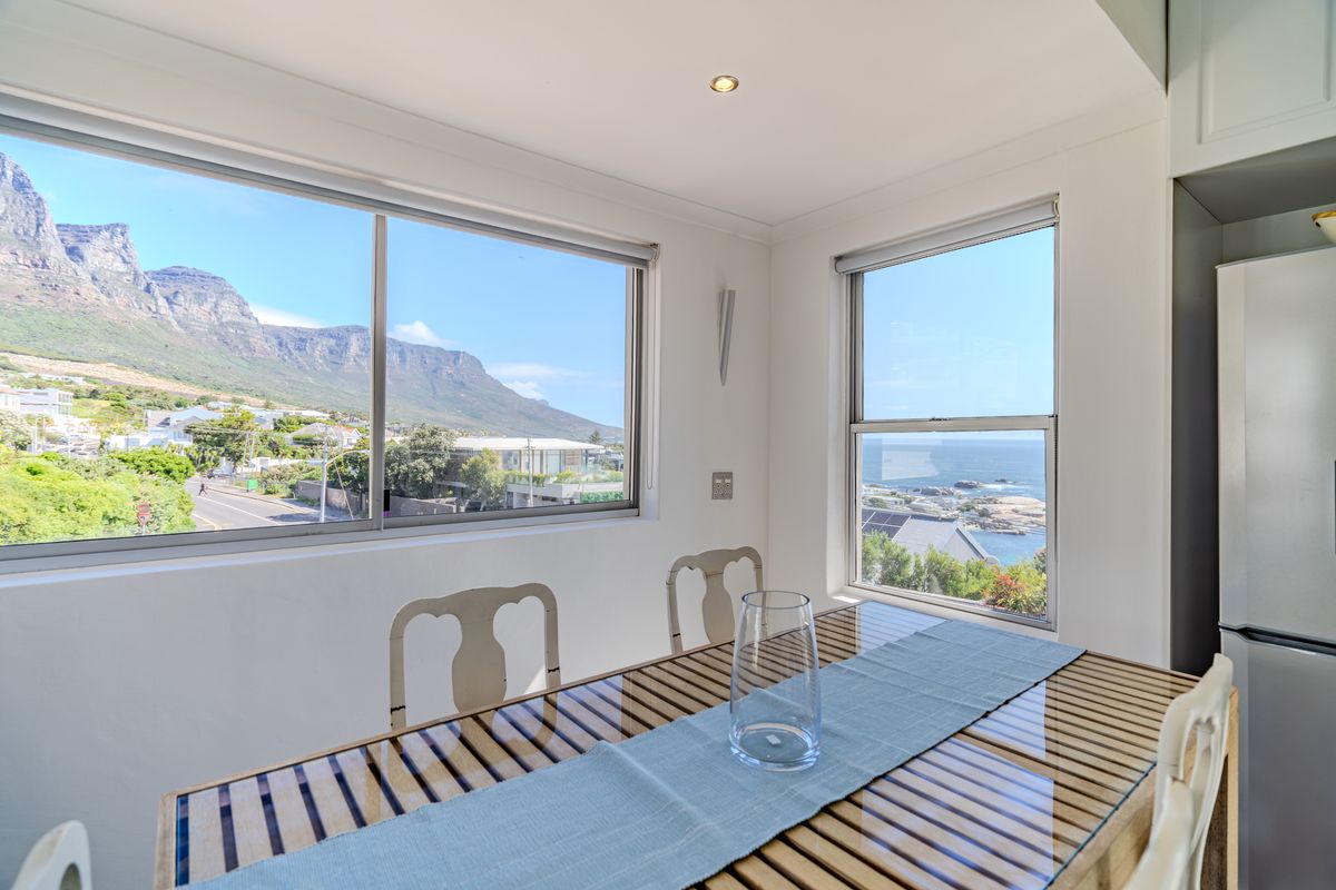 Camps Bay  Delightful Two Bedroom Cottage - Photo 4