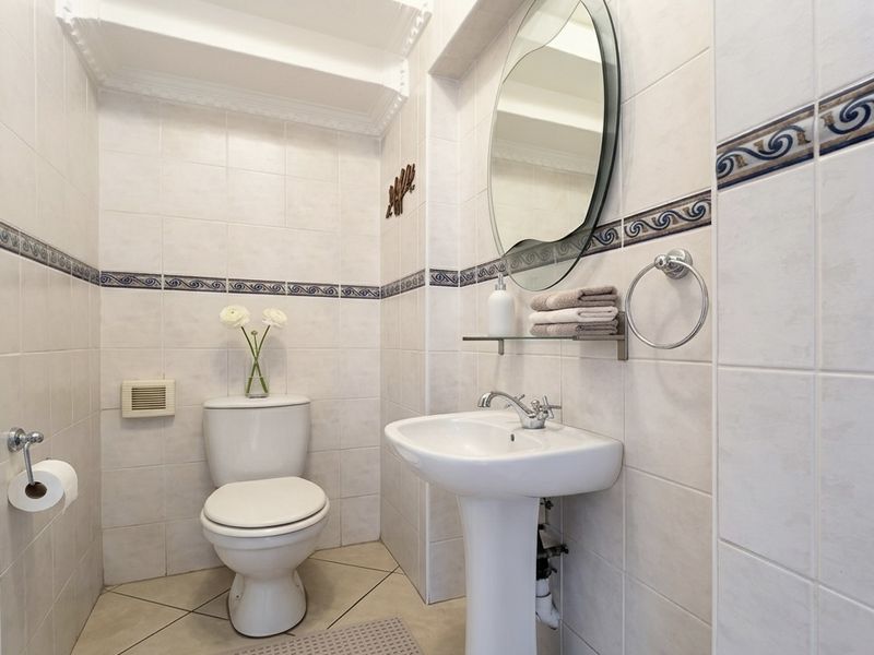 Elegant Family Living in Secure Estate Luxury in Terra Proessa - Photo 9