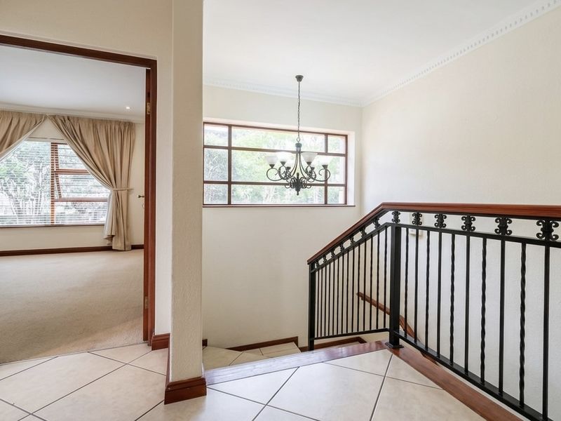 Elegant Family Living in Secure Estate Luxury in Terra Proessa - Photo 10